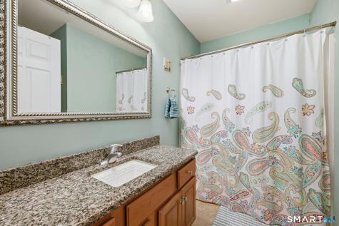 9 Coventry Lane Oxford CT 06478