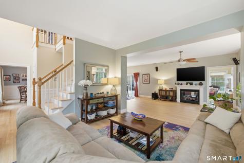 9 Coventry Lane Oxford CT 06478