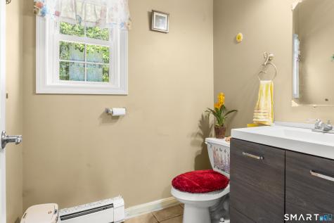 52 Middle Road Preston CT 06365