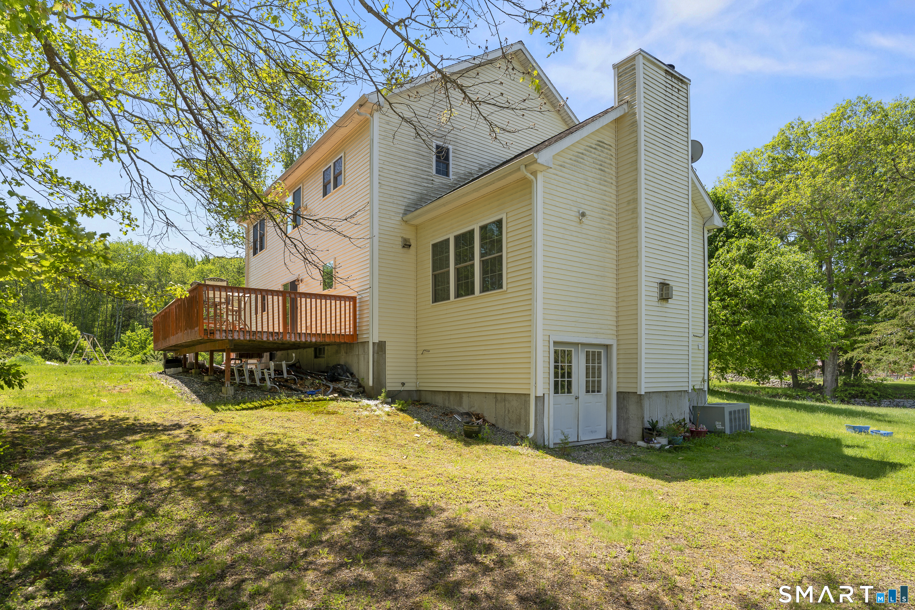 52 Middle Road Preston CT 06365