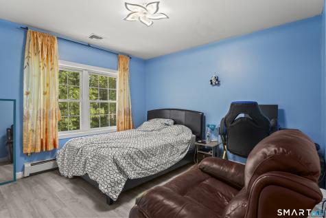 52 Middle Road Preston CT 06365