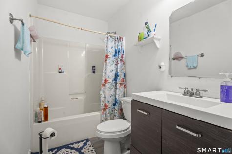 52 Middle Road Preston CT 06365
