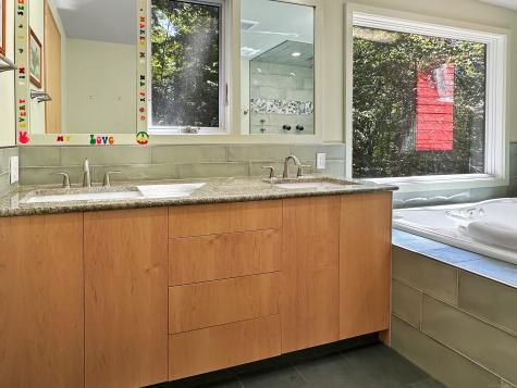 301 Bell Street Middletown CT 06457