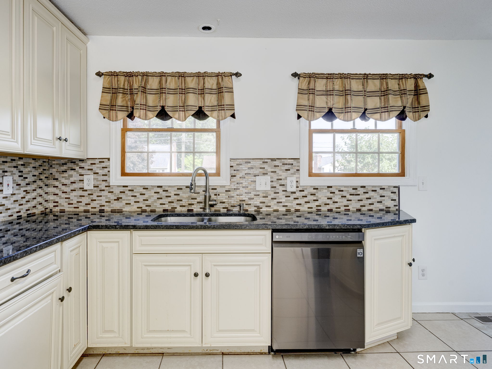 29 Fenwood Avenue West Hartford CT 06110
