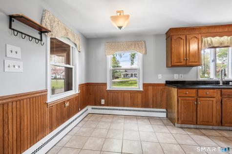 1412 North Street Suffield CT 06078