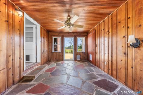 1412 North Street Suffield CT 06078