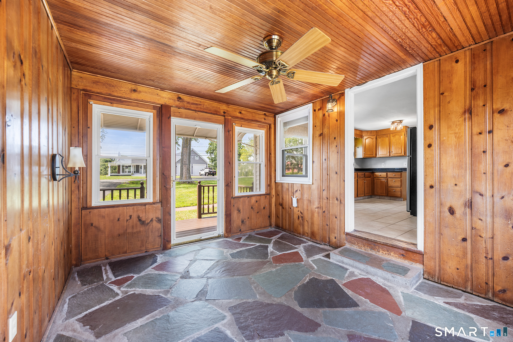 1412 North Street Suffield CT 06078