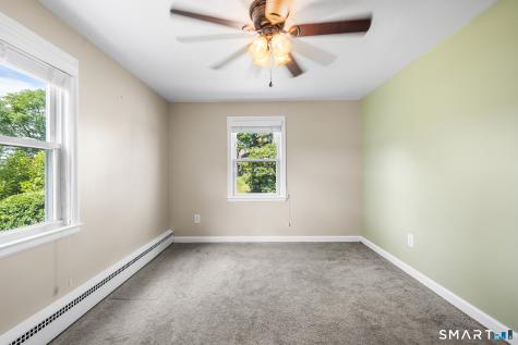 1412 North Street Suffield CT 06078