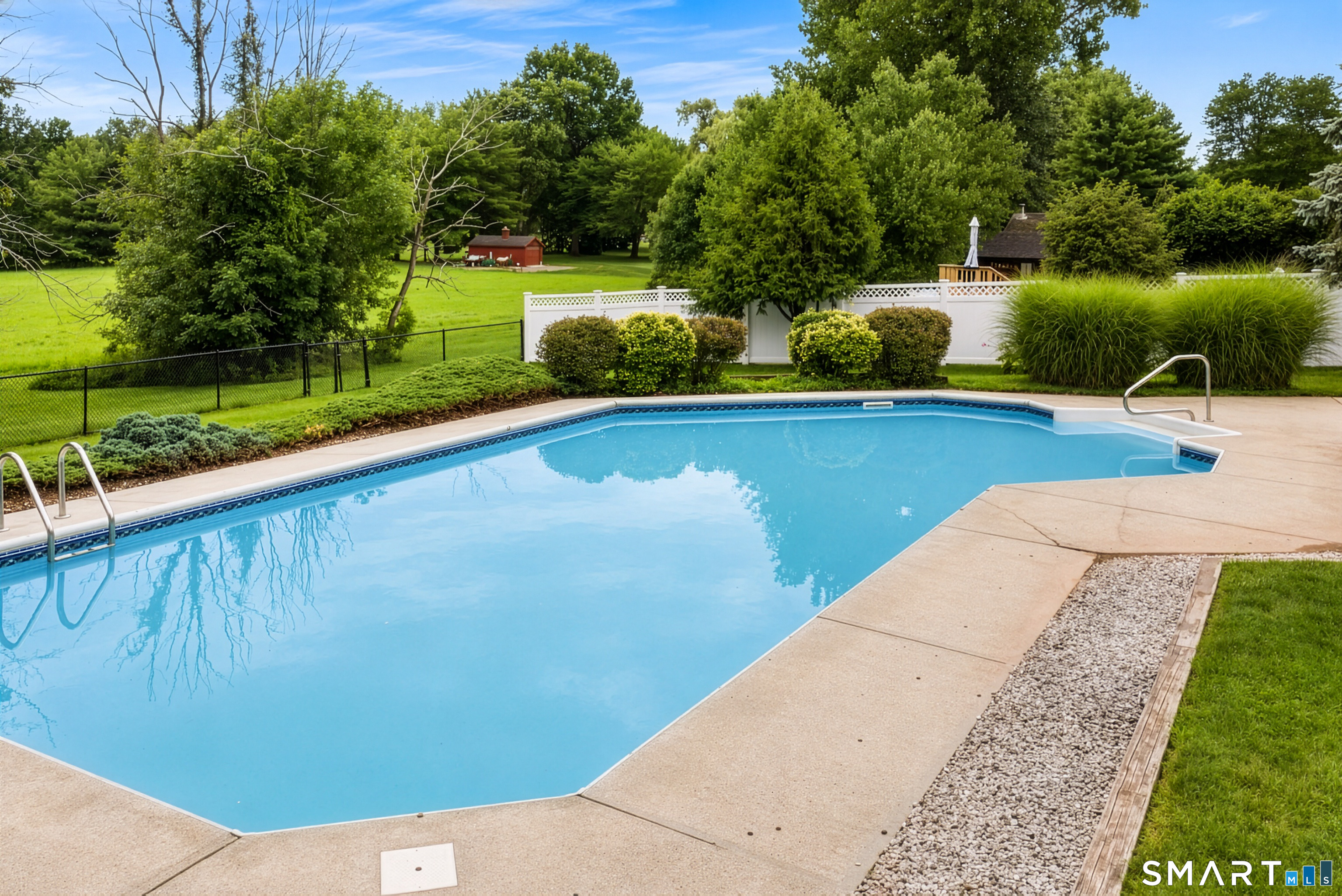 1412 North Street Suffield CT 06078