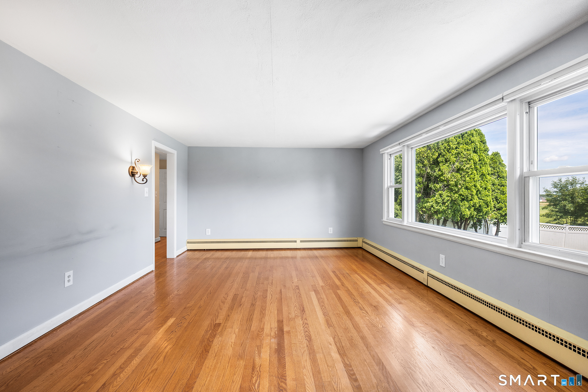 1412 North Street Suffield CT 06078