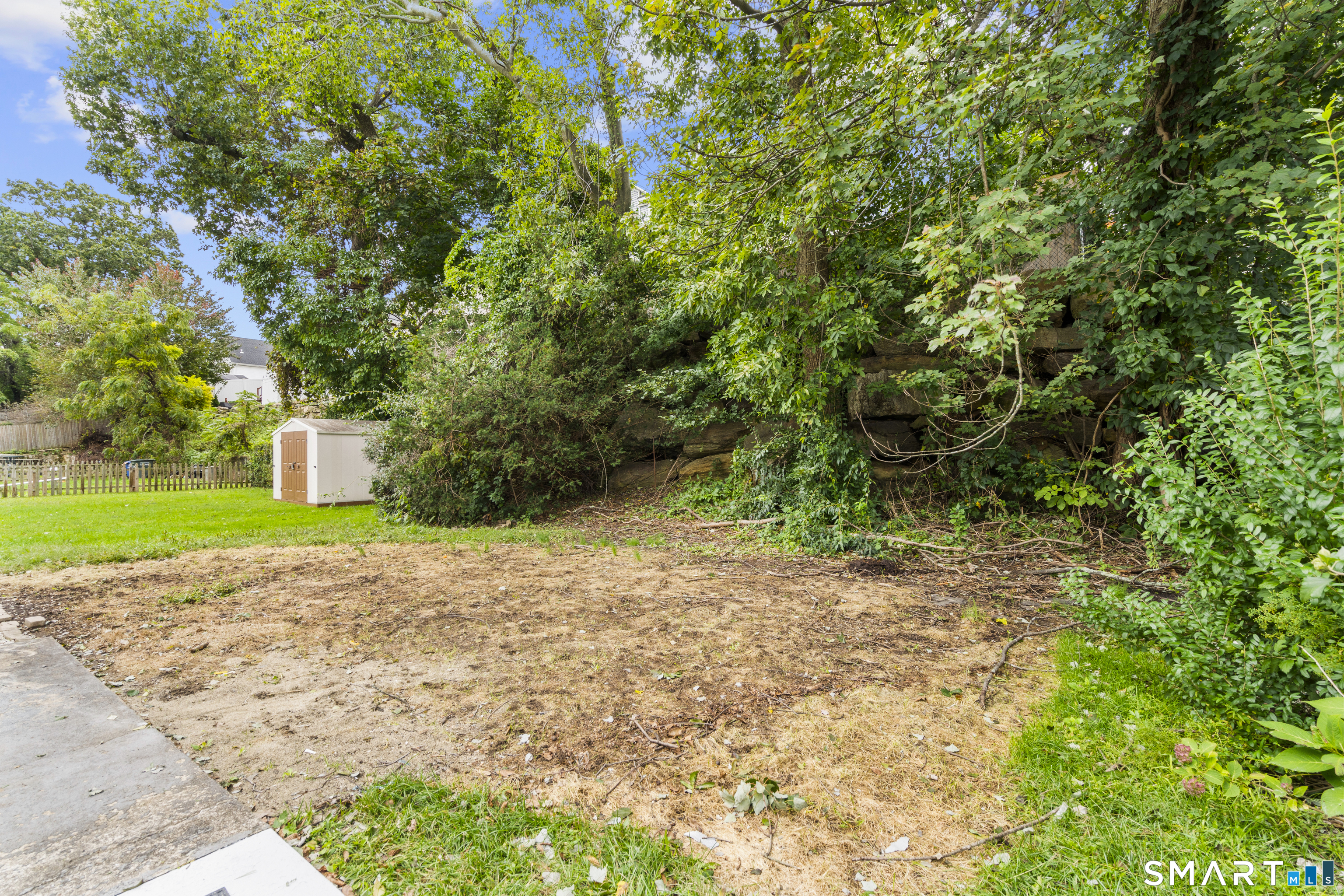 329 Greenwood Street Bridgeport CT 06606