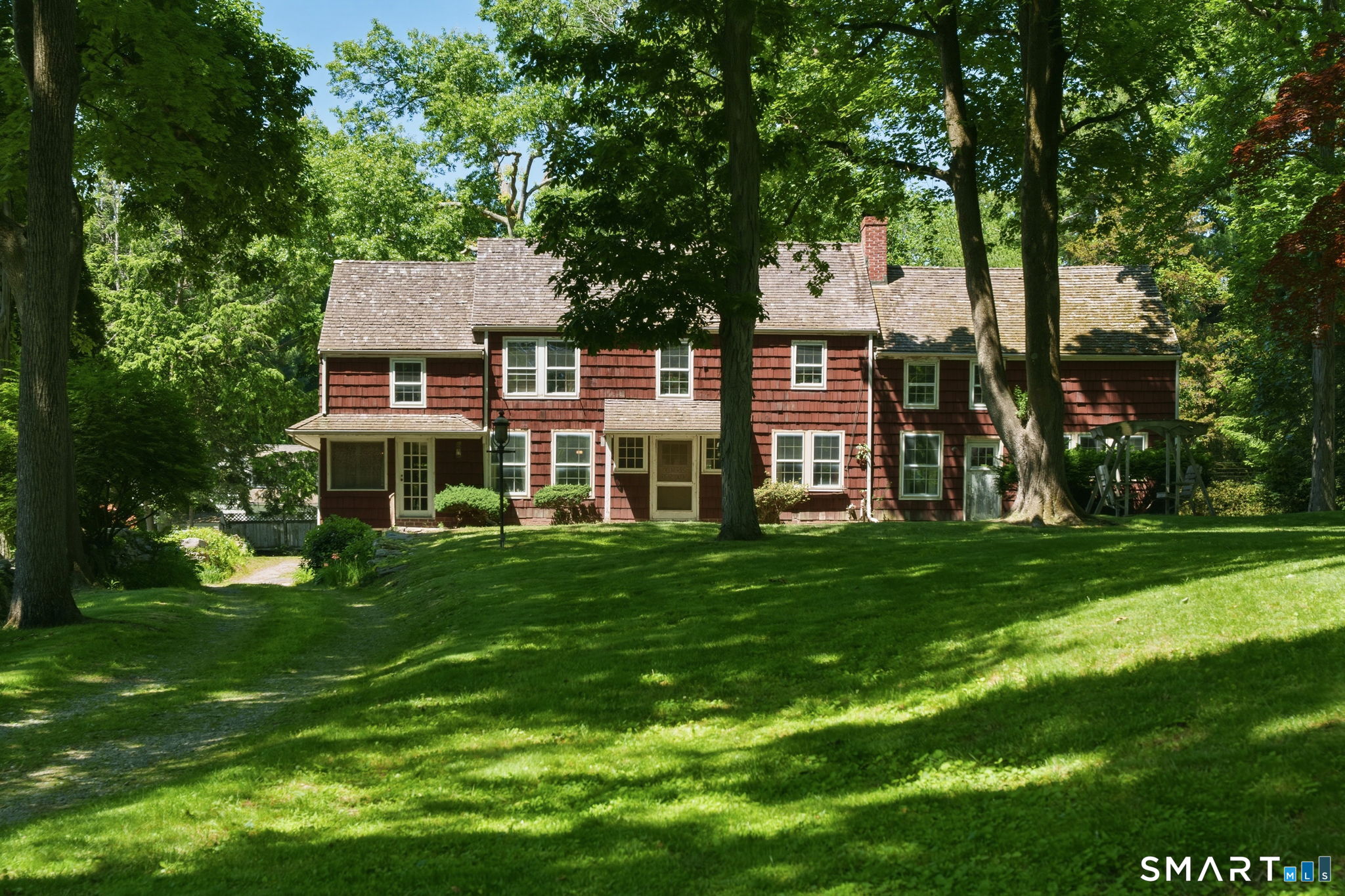 Westport CT, 422 Riverside Avenue