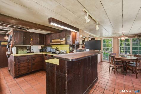 422 Riverside Avenue Westport CT 06880