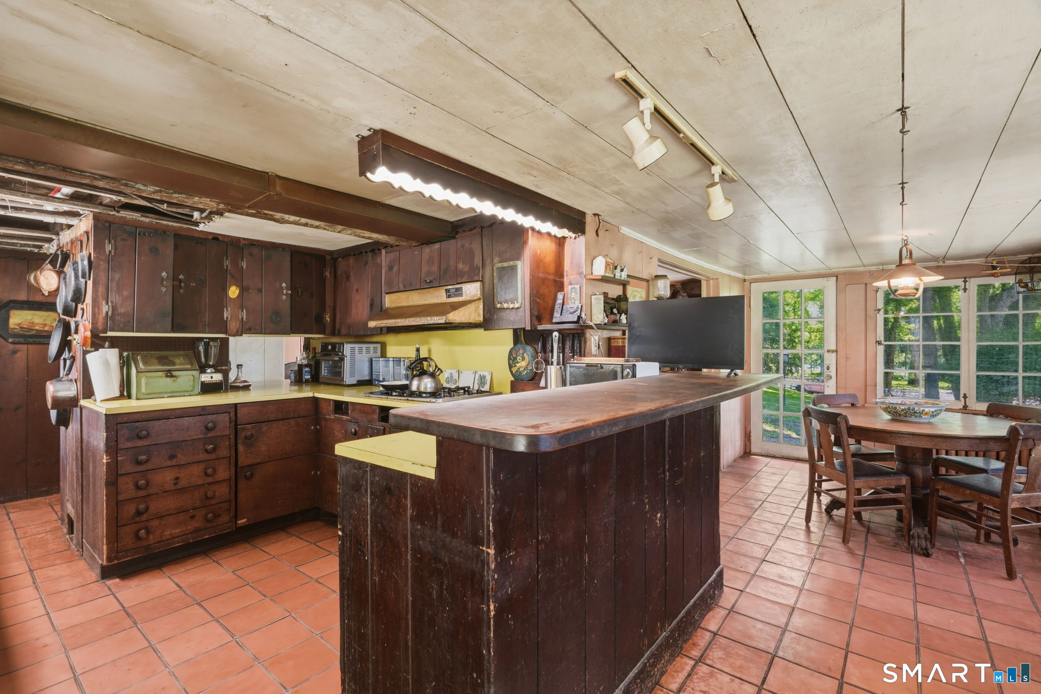 422 Riverside Avenue Westport CT 06880