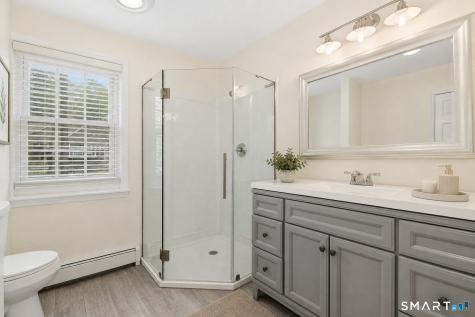12 Heritage Drive Danbury CT 06811