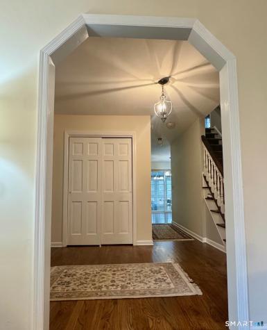 12 Heritage Drive Danbury CT 06811