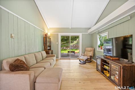 66 Cook Lane Beacon Falls CT 06403