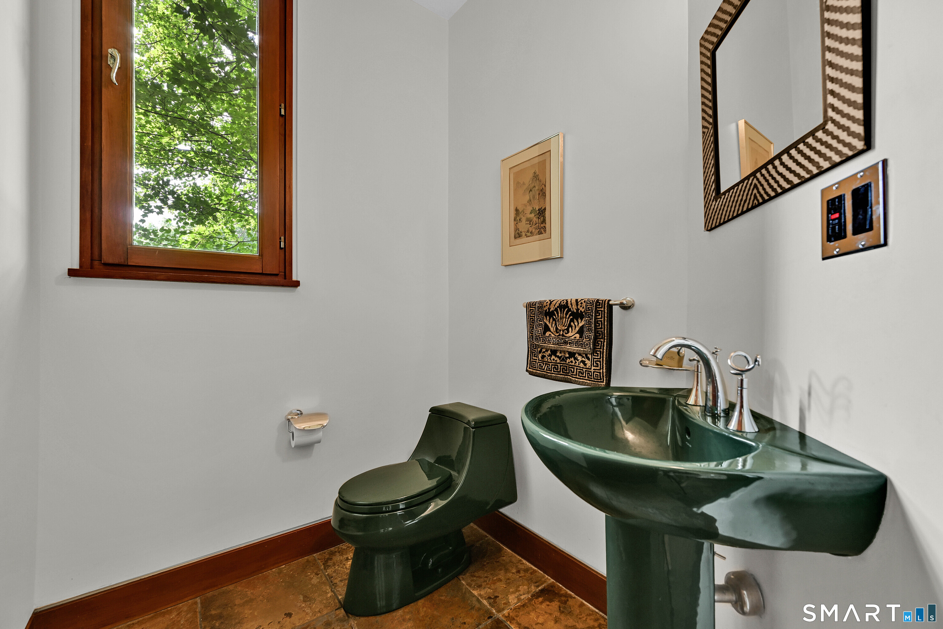 27 Ridge Road Canton CT 06019