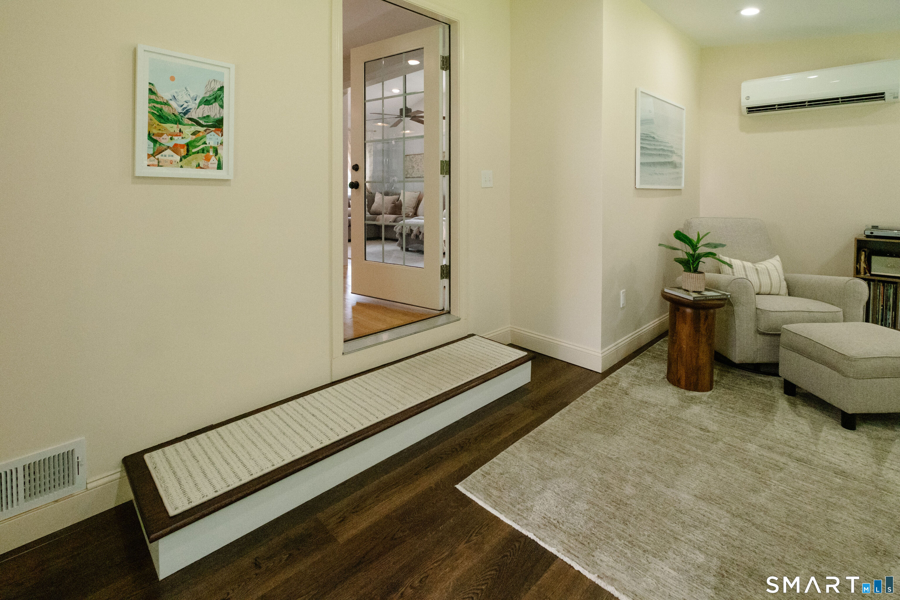 213 Robin Lane Cheshire CT 06410