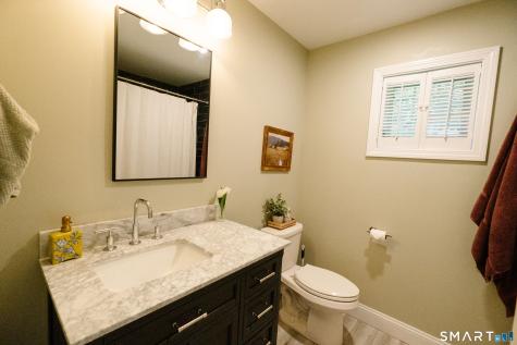213 Robin Lane Cheshire CT 06410