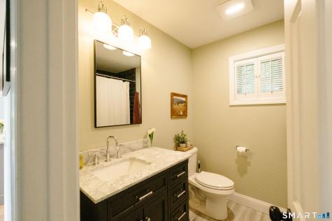 213 Robin Lane Cheshire CT 06410