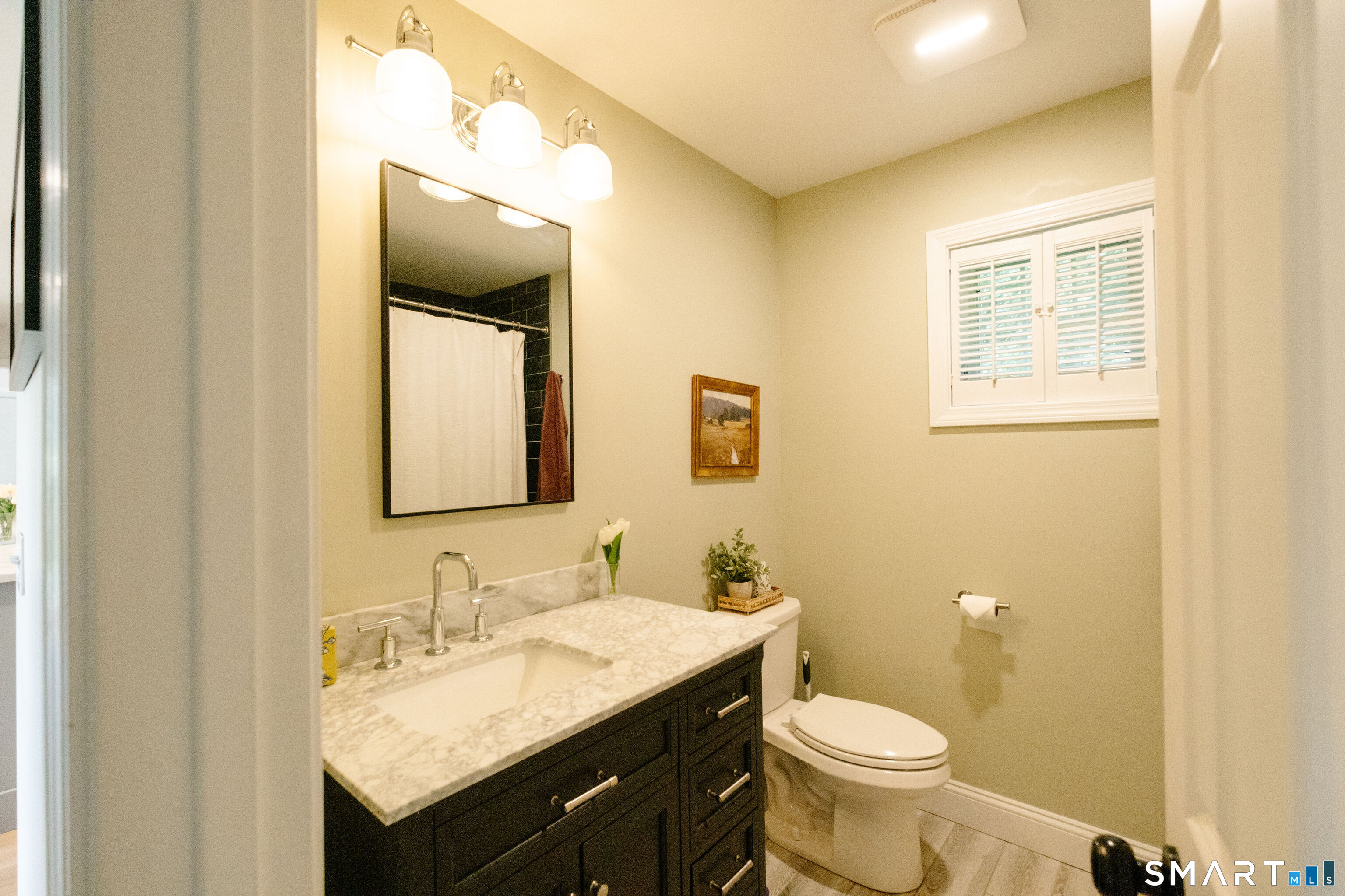213 Robin Lane Cheshire CT 06410