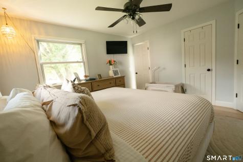 213 Robin Lane Cheshire CT 06410
