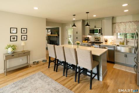 213 Robin Lane Cheshire CT 06410