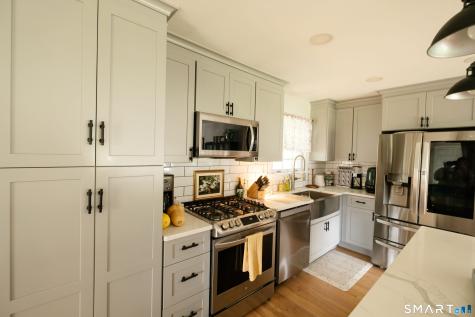 213 Robin Lane Cheshire CT 06410