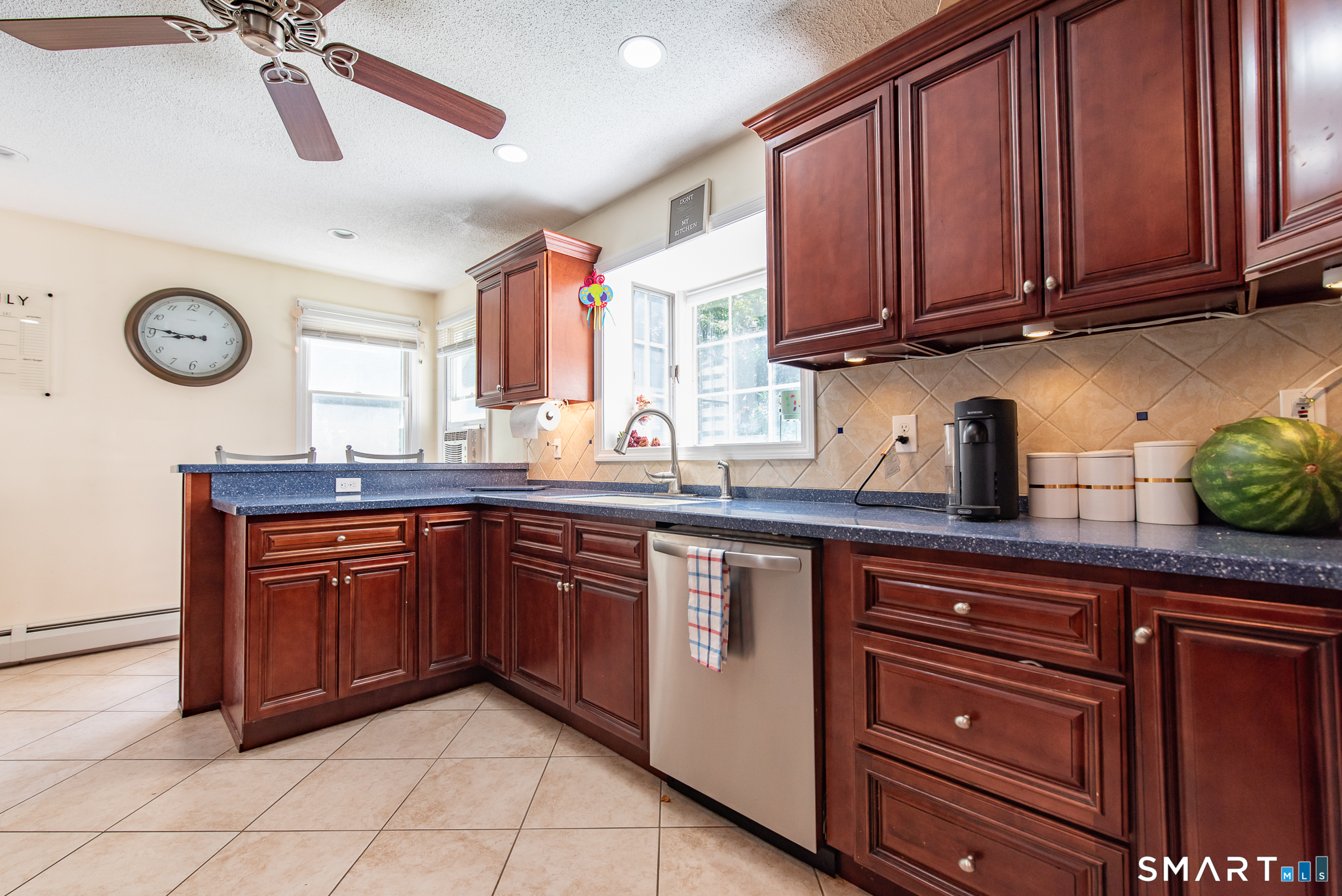 92 New Road Plainfield CT 06354