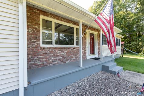 92 New Road Plainfield CT 06354