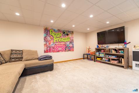 92 New Road Plainfield CT 06354