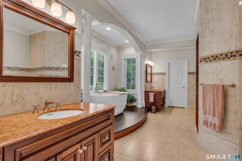 350 Squaw Lane Guilford CT 06437