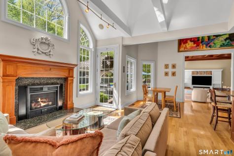 350 Squaw Lane Guilford CT 06437