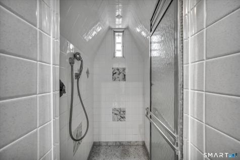 6 West Hill Drive West Hartford CT 06119