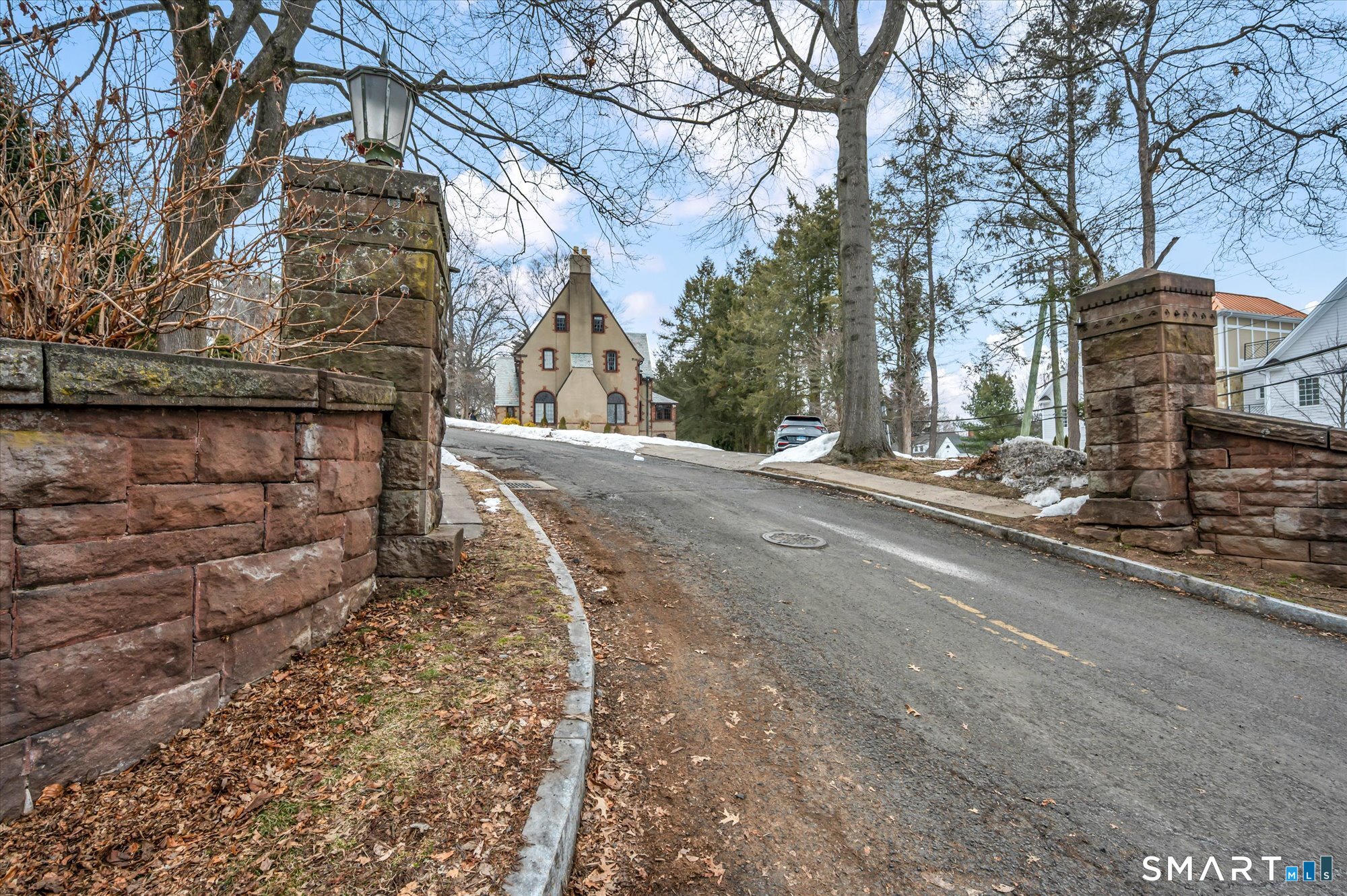 6 West Hill Drive West Hartford CT 06119