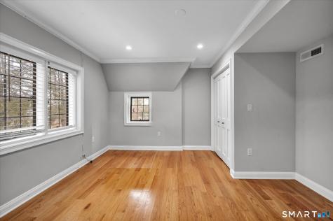 6 West Hill Drive West Hartford CT 06119