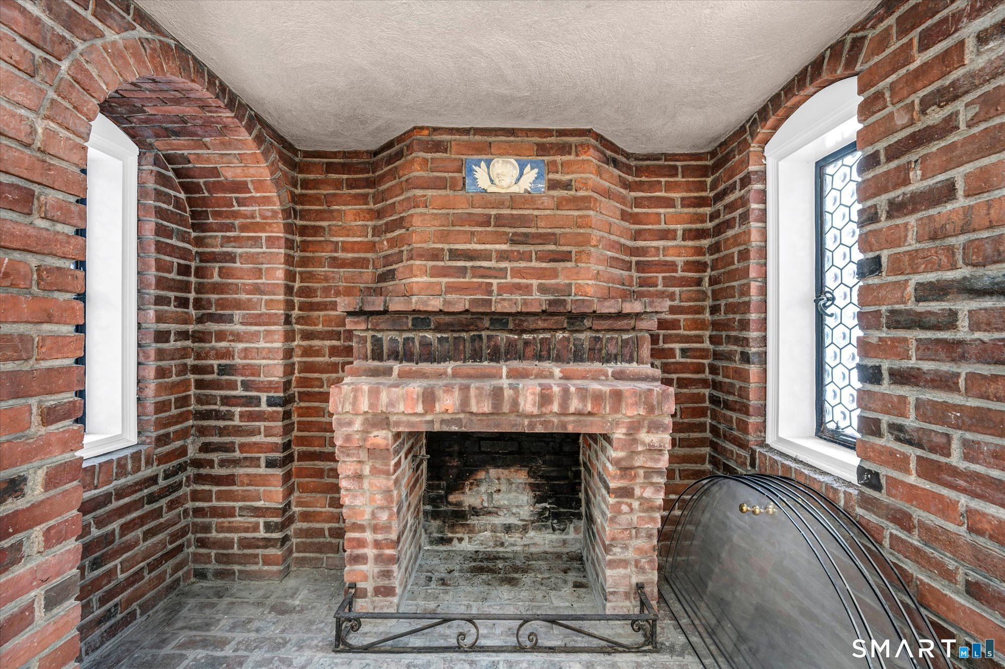 6 West Hill Drive West Hartford CT 06119