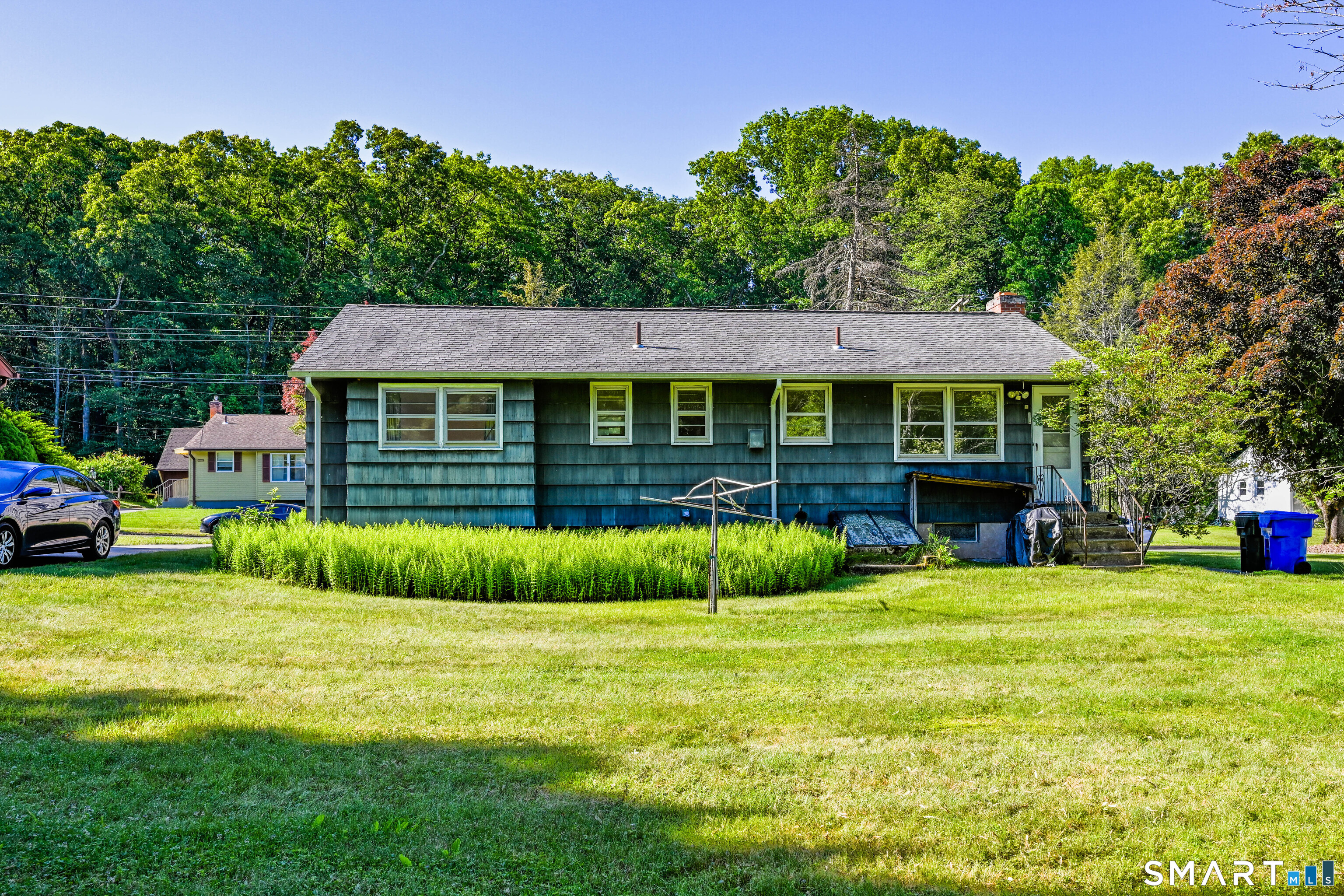 126 Beacon Hill Road East Hartford CT 06108