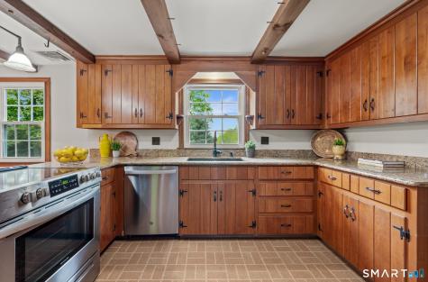 10 Stonegate Drive Portland CT 06480