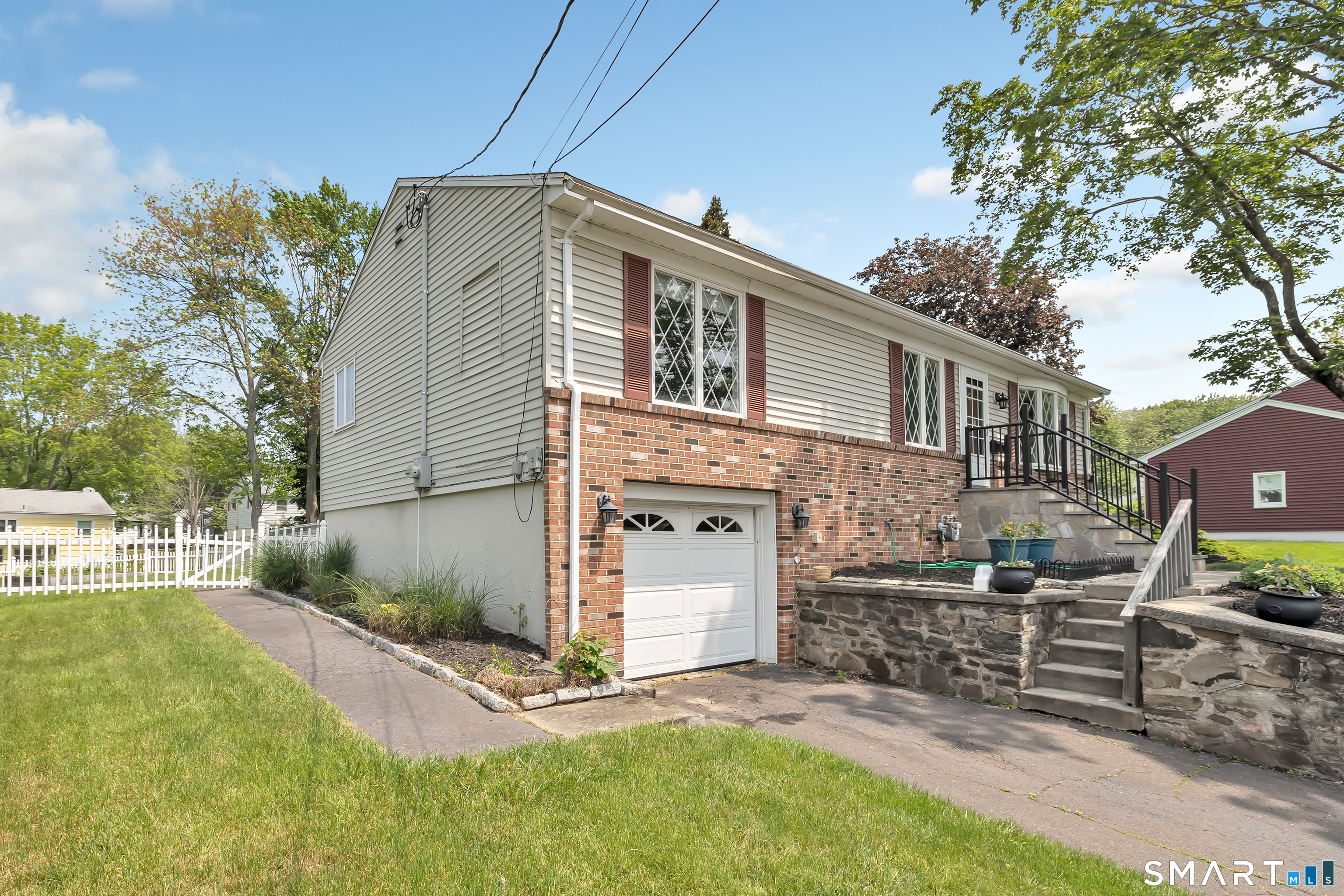 11 Sarah Court West Haven CT 06516