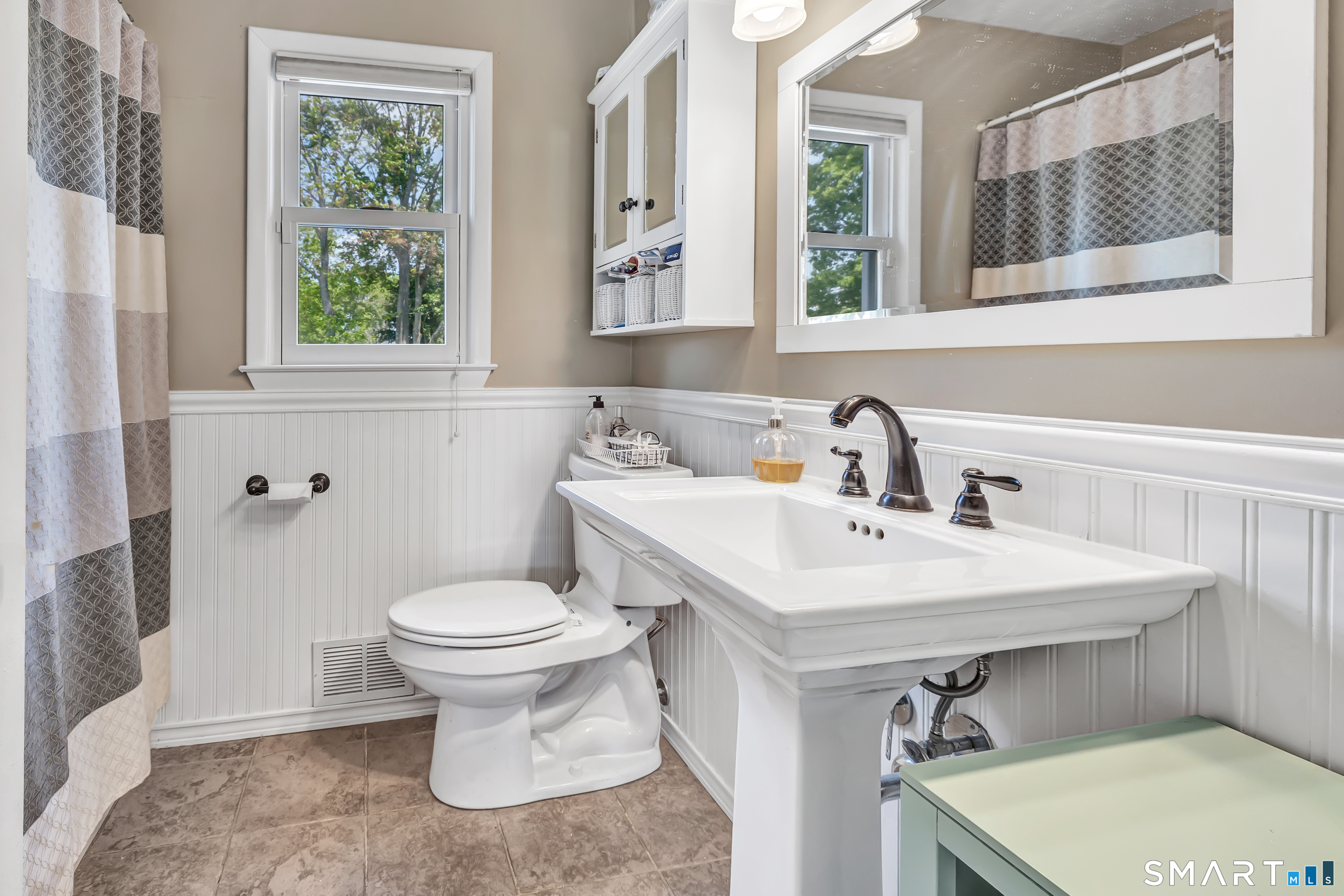 11 Sarah Court West Haven CT 06516
