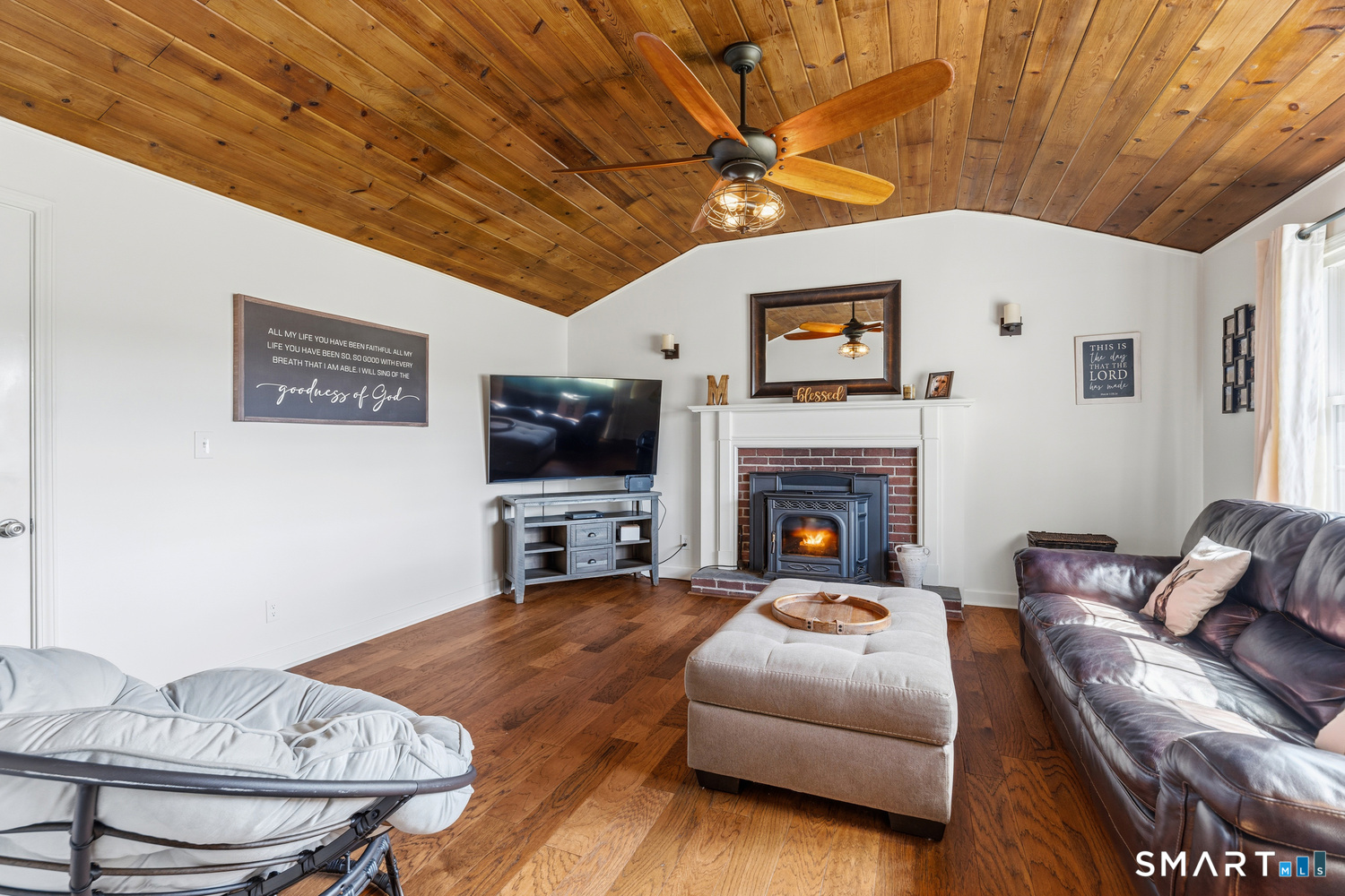 9 Meehan Road Woodstock CT 06281