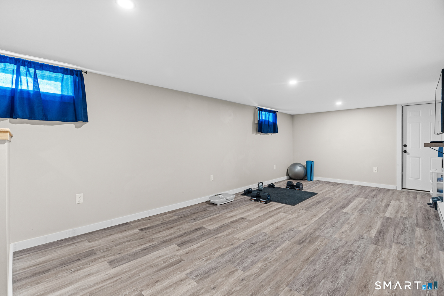 9 Meehan Road Woodstock CT 06281