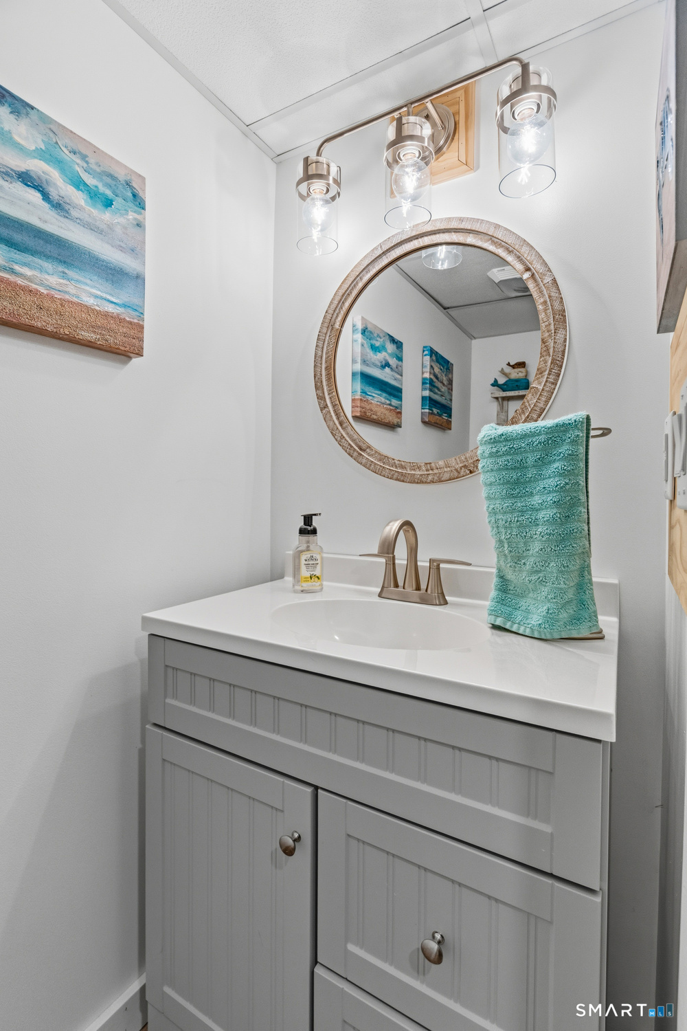 9 Meehan Road Woodstock CT 06281