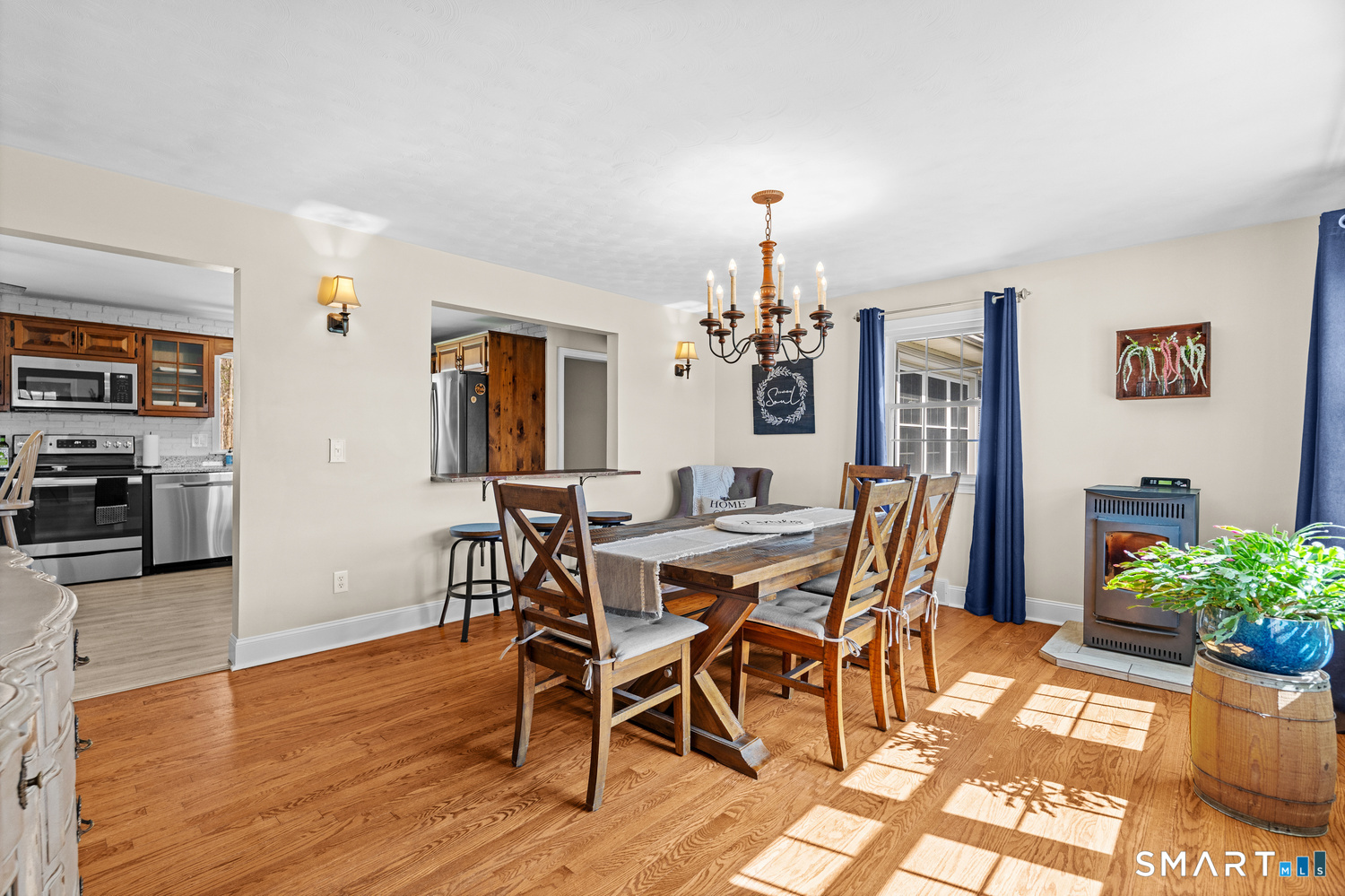 9 Meehan Road Woodstock CT 06281