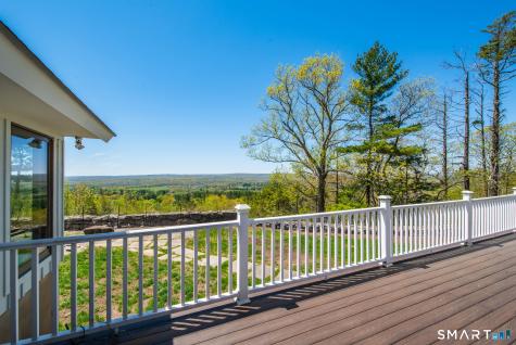 43 Prattling Pond Road Farmington CT 06032