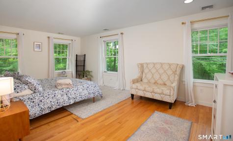 128 Knollwood Drive Ridgefield CT 06877