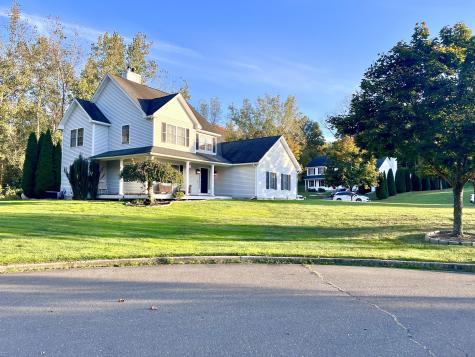 4 Cobblestone Court Naugatuck CT 06770