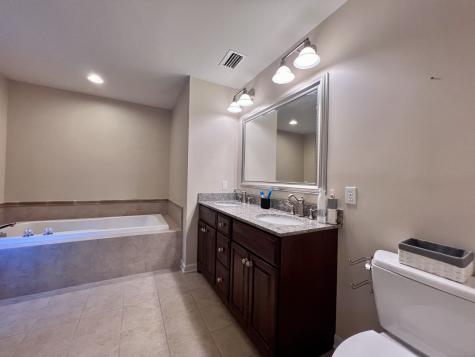 4 Cobblestone Court Naugatuck CT 06770